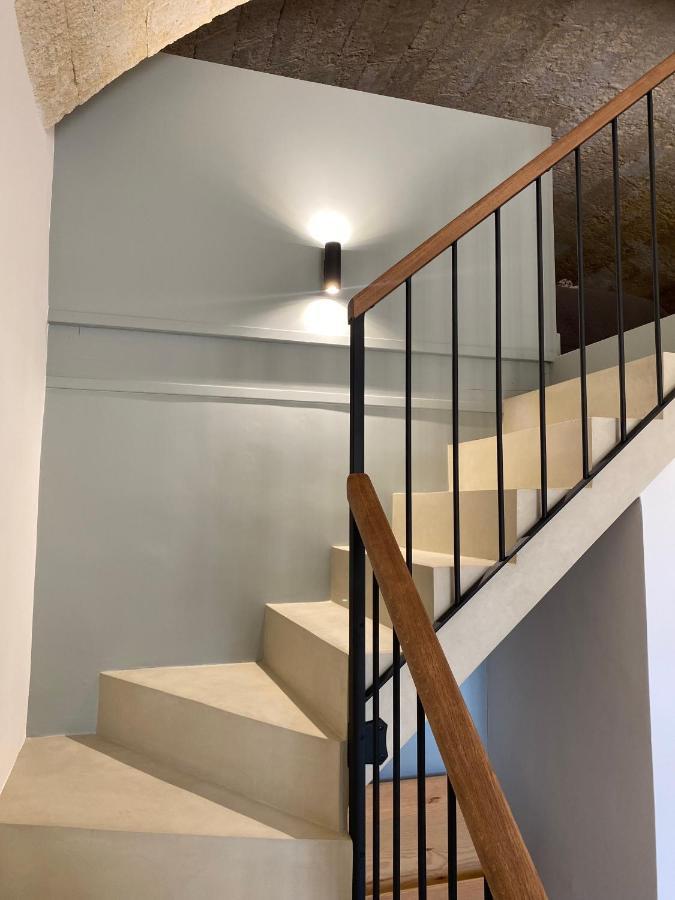Appartement Avec Piscine Privee Dans Residence Pour 6 Personnes 위제 외부 사진