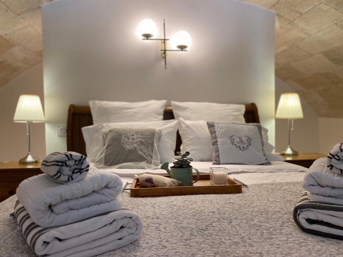 Appartement Avec Piscine Privee Dans Residence Pour 6 Personnes 위제 외부 사진