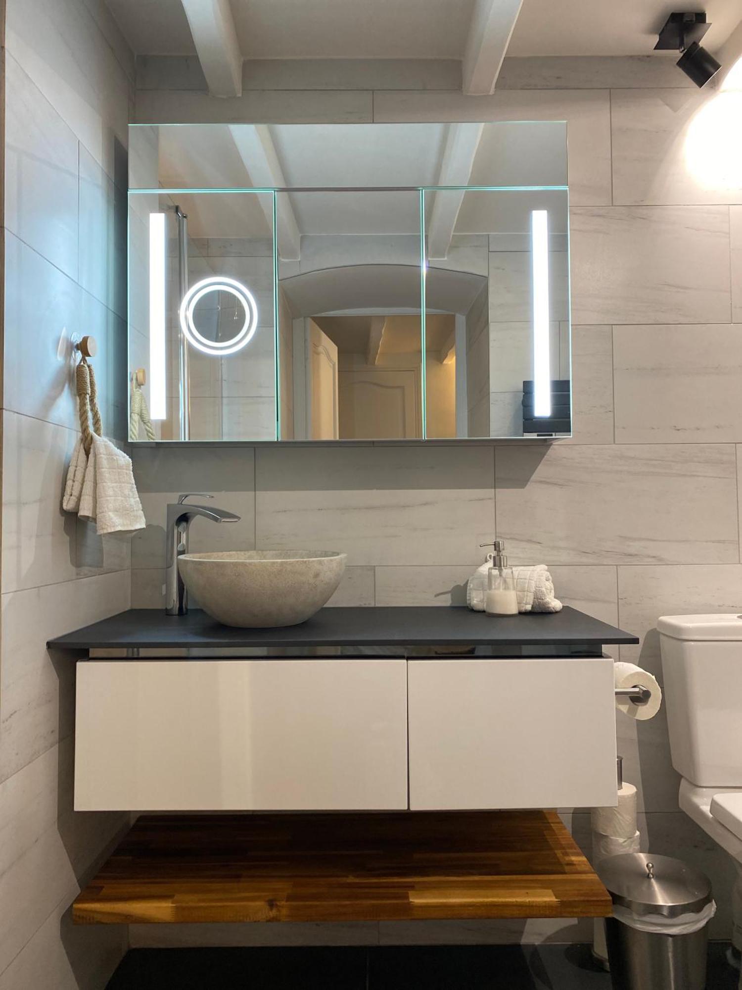 Appartement Avec Piscine Privee Dans Residence Pour 6 Personnes 위제 외부 사진
