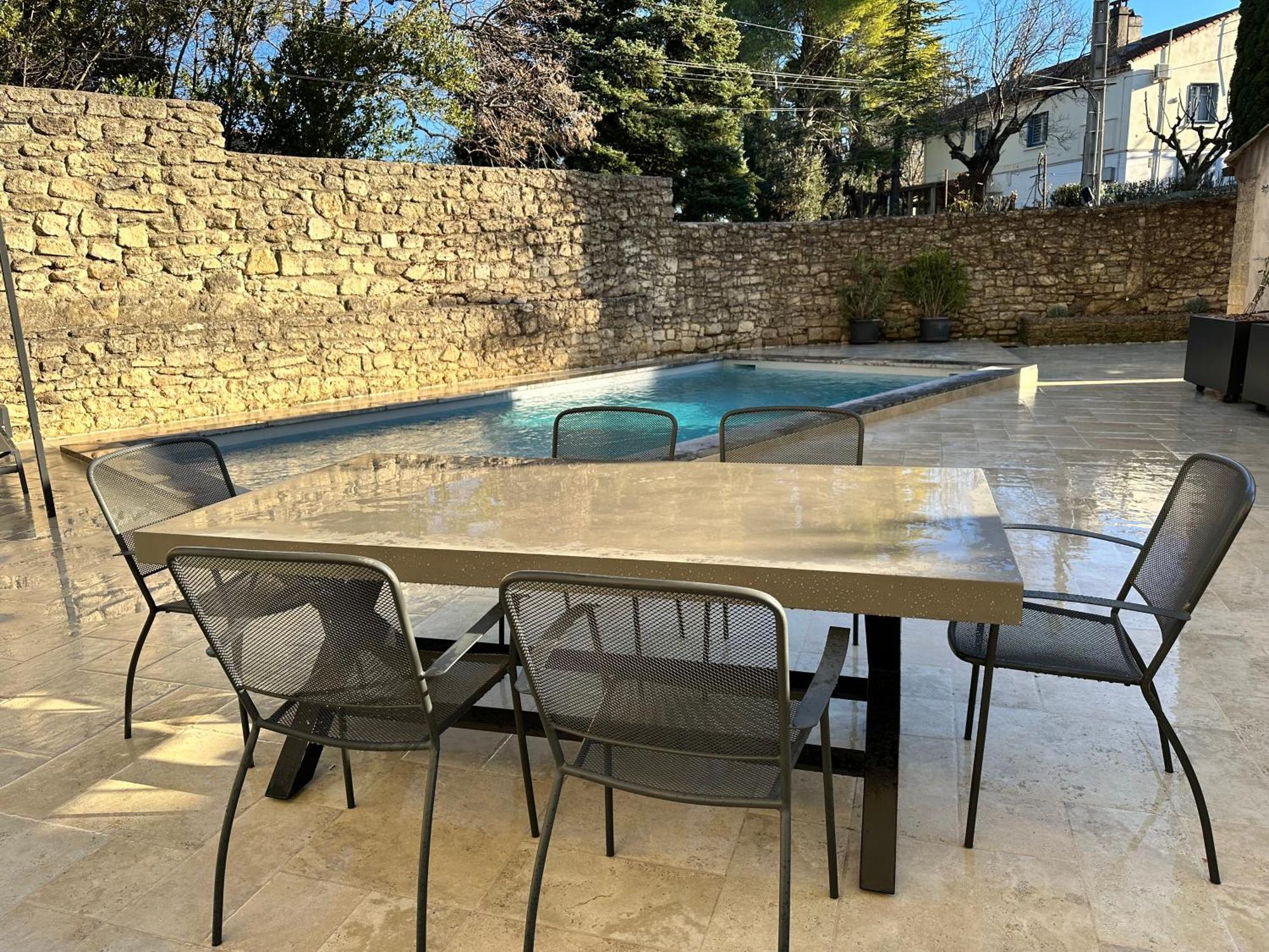 Appartement Avec Piscine Privee Dans Residence Pour 6 Personnes 위제 외부 사진